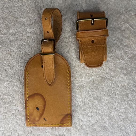 Vintage Louis Vuitton Luggage Tag and Poignier in Vachetta Leather (13K) - Picture 2 of 6